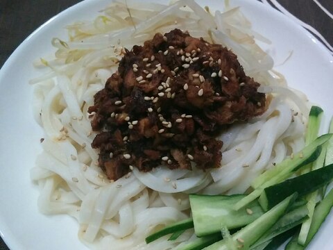 旨い！甜麺醤とツナ缶★簡単ジャージャー麺